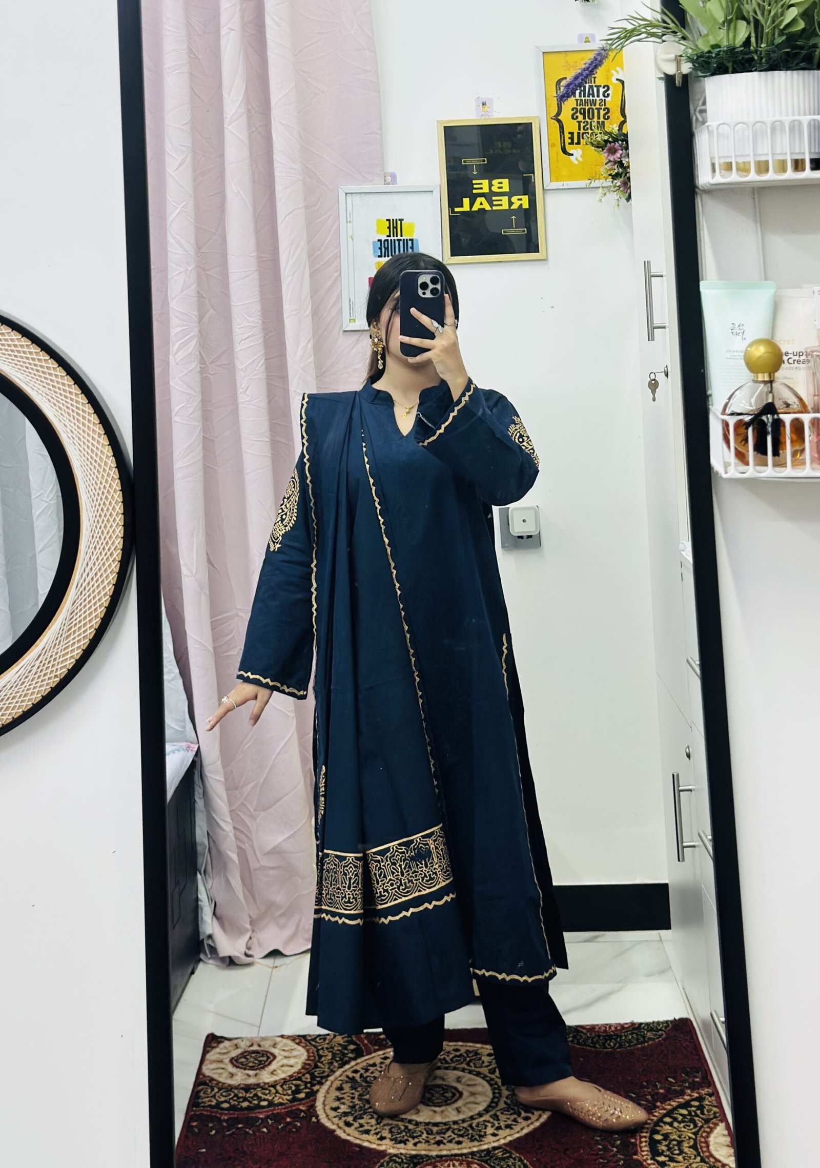 প্রিমিয়াম রেডিমেড ড্রেস ০২ - Image 3