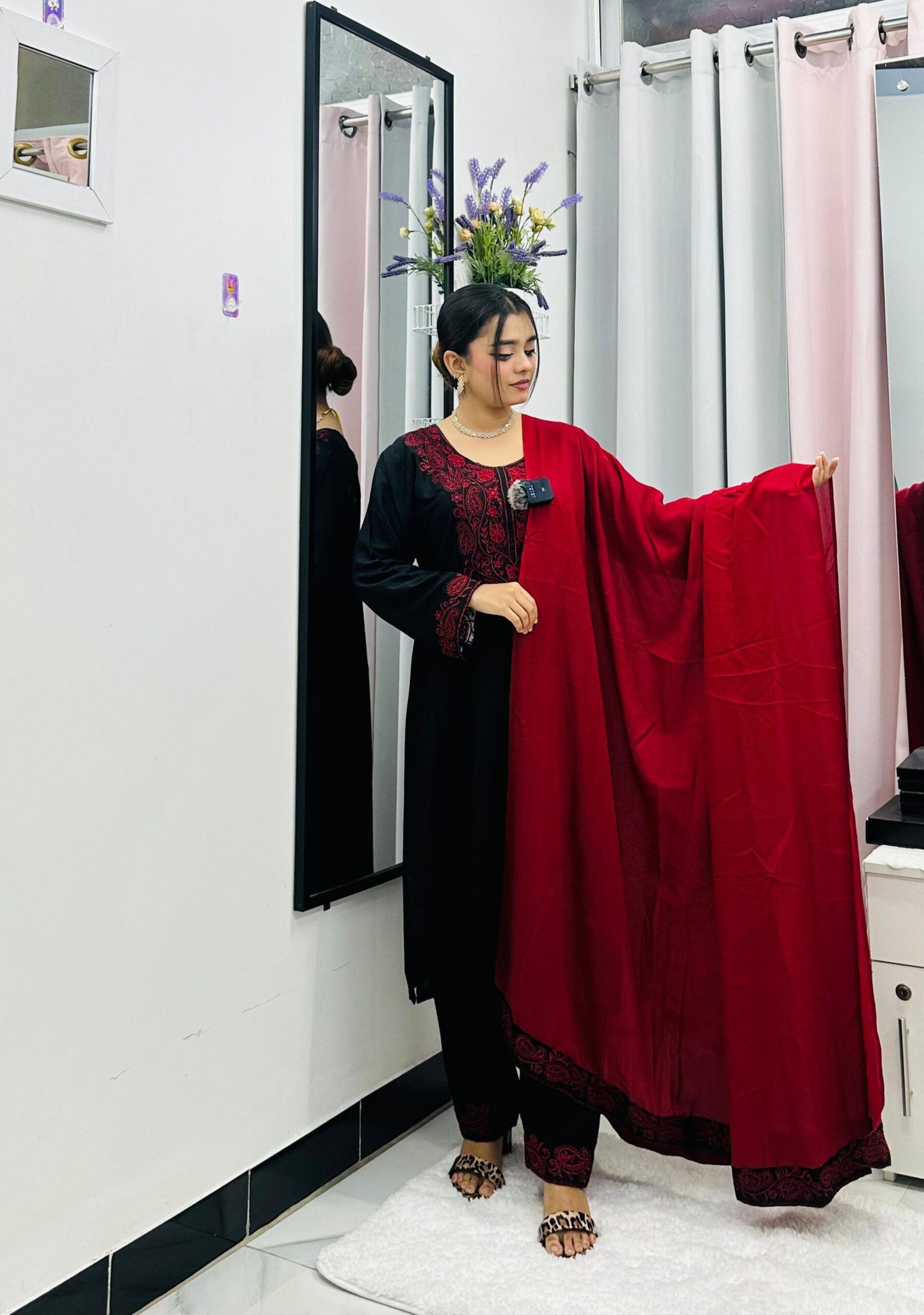 আরামদায়ক ১০০% ট্র্যানসেল কটন ড্রেস - Image 4