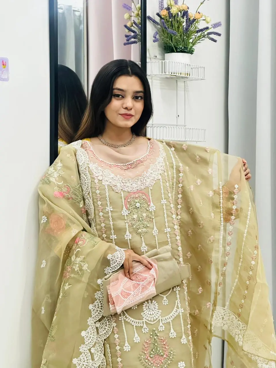 Olive Grace - Image 3