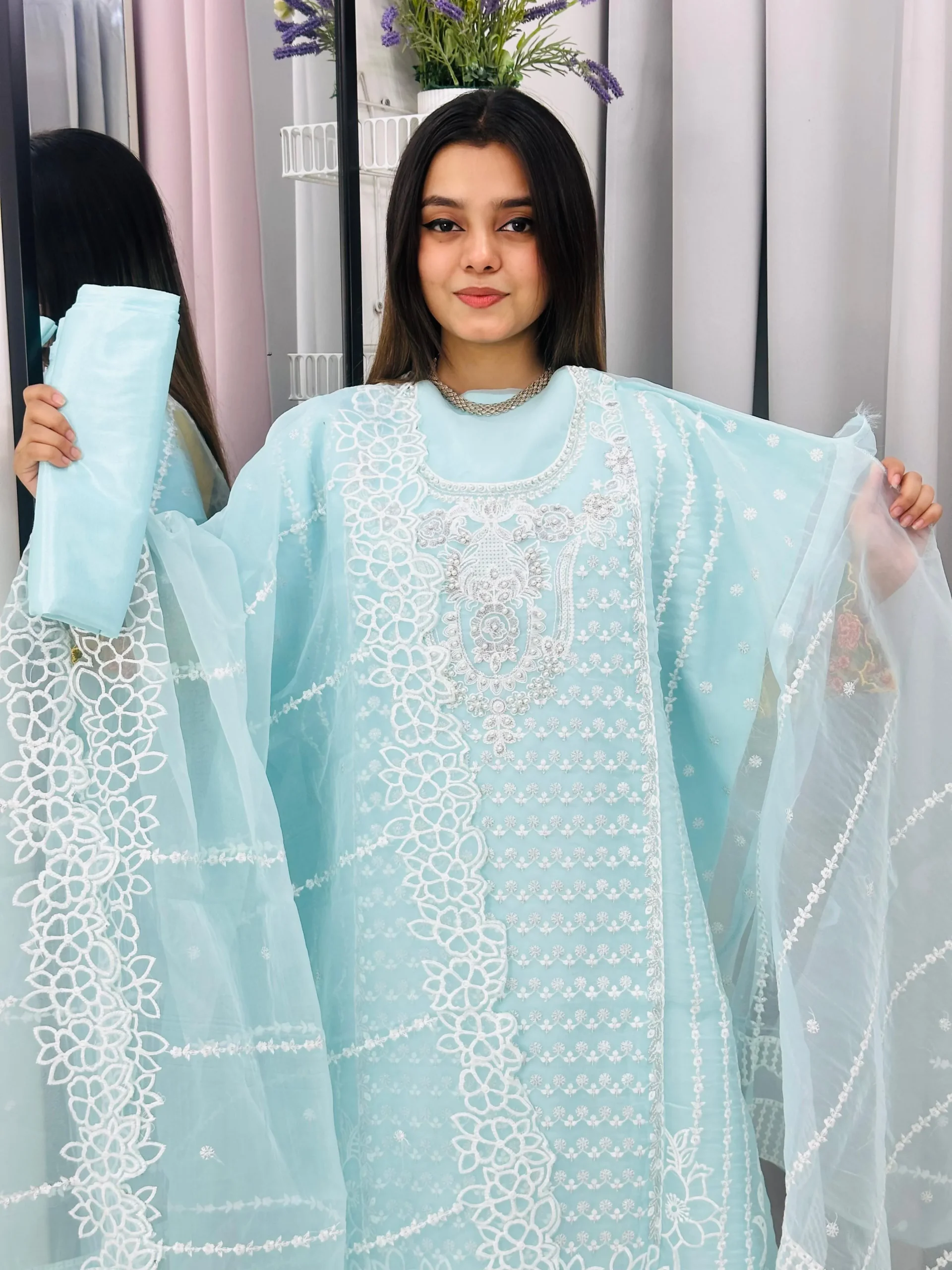 Sky Floral Mist - Image 3