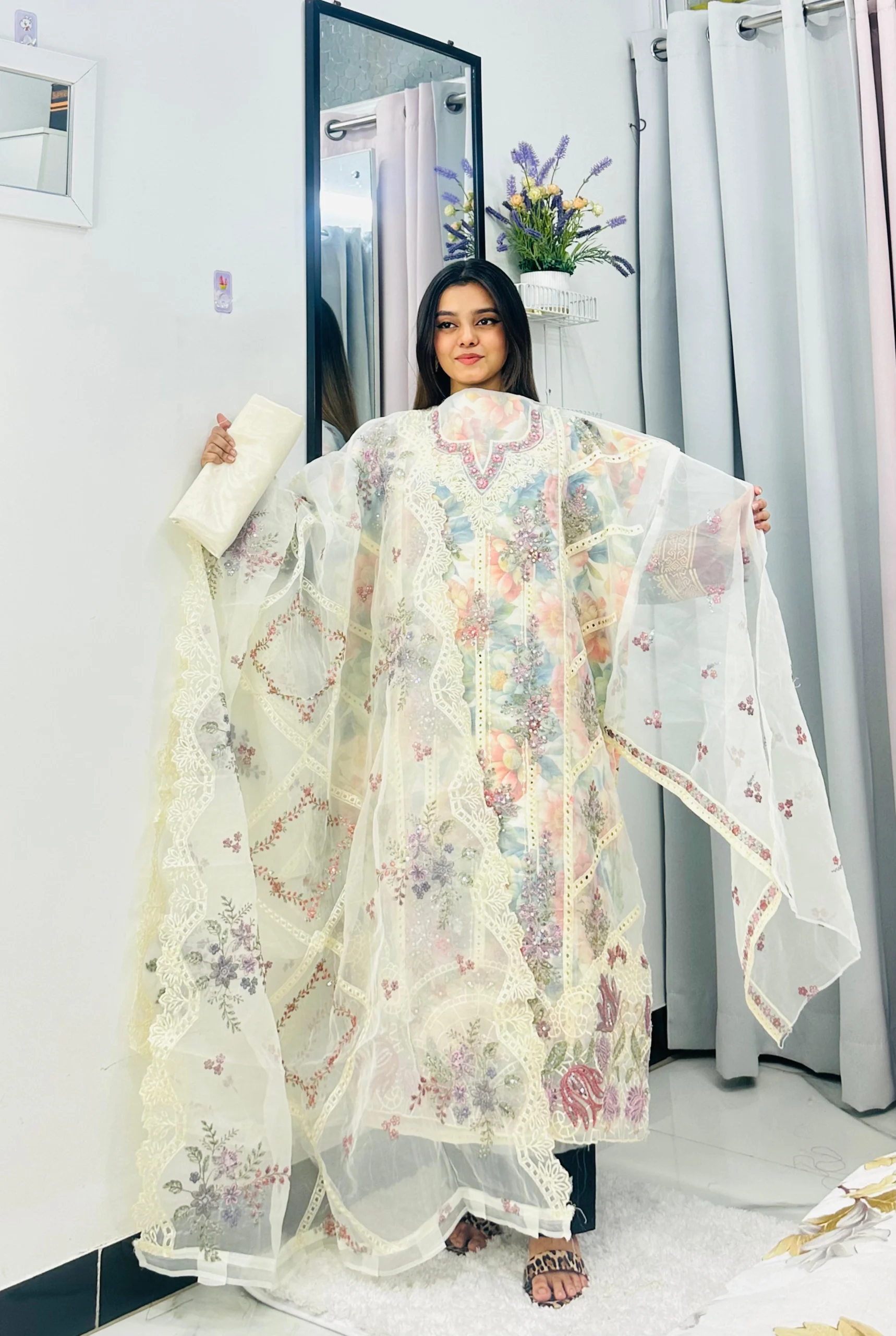 Pearl Bloom Cream - Image 3