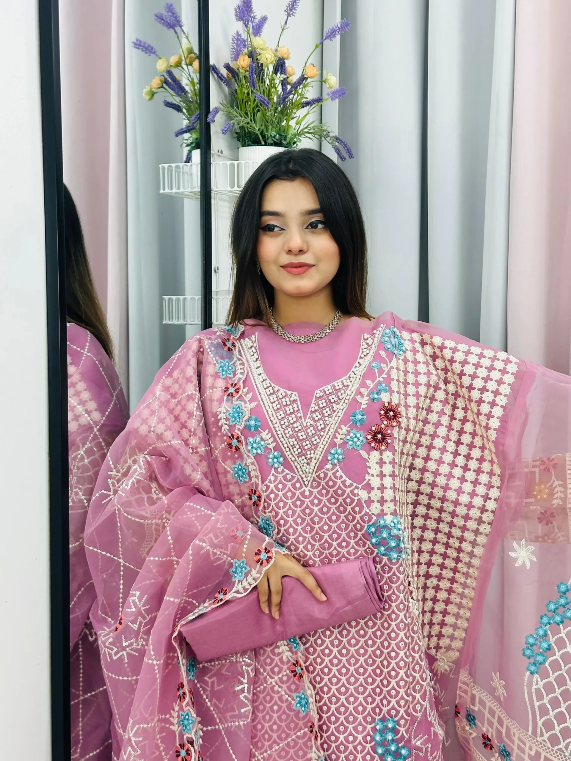 Pink Glaze - Image 4